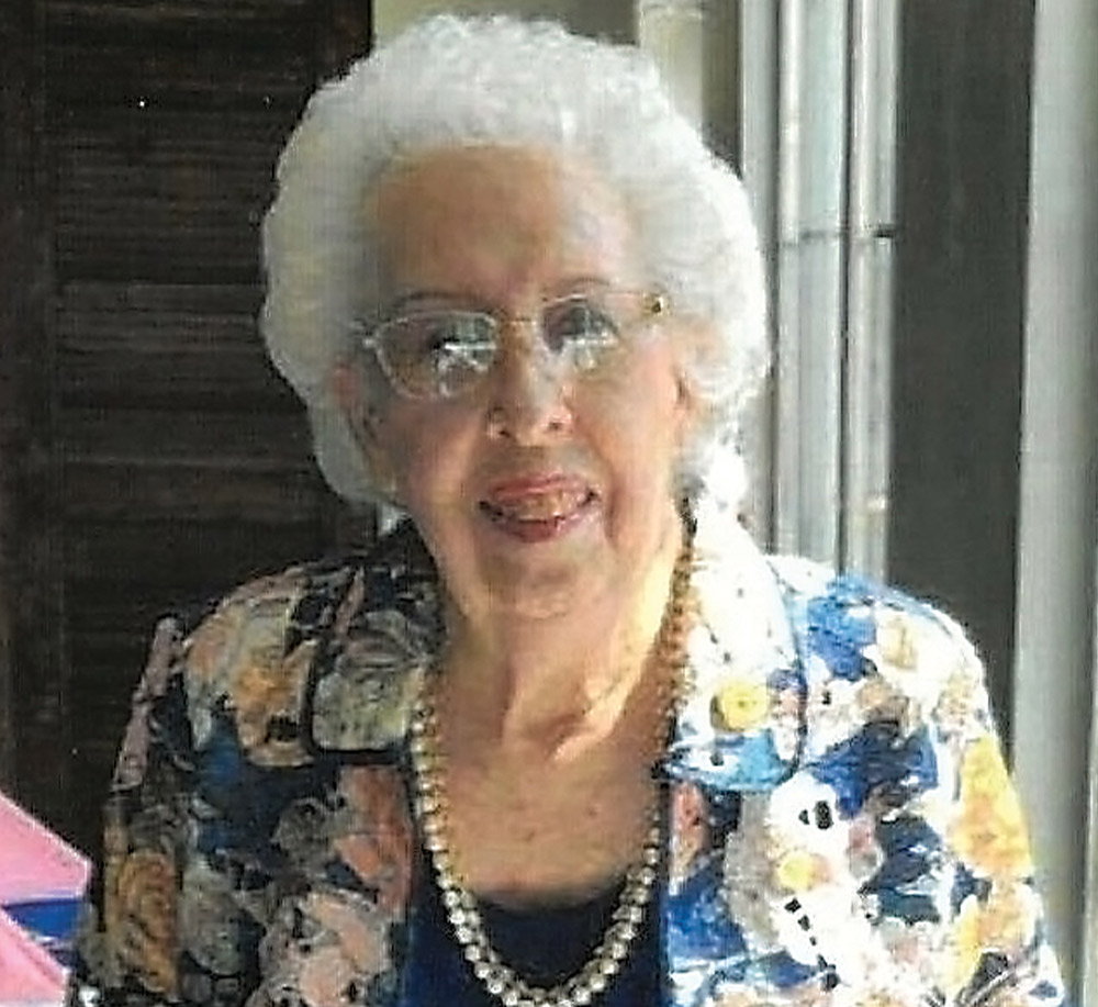 Caroline Thomas Bosbyshell '55